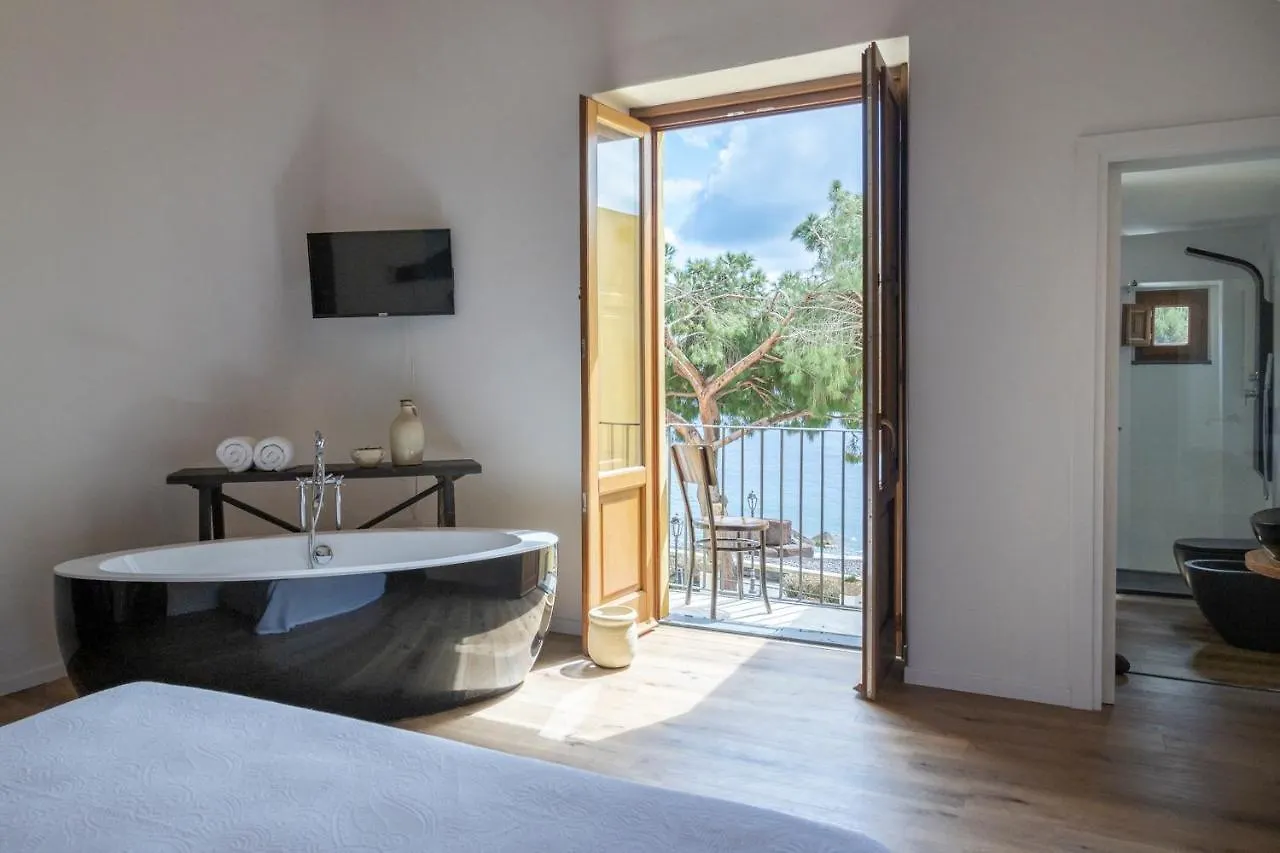 Iancura - B&B Di Design A Salina Santa Marina Salina Konukevi