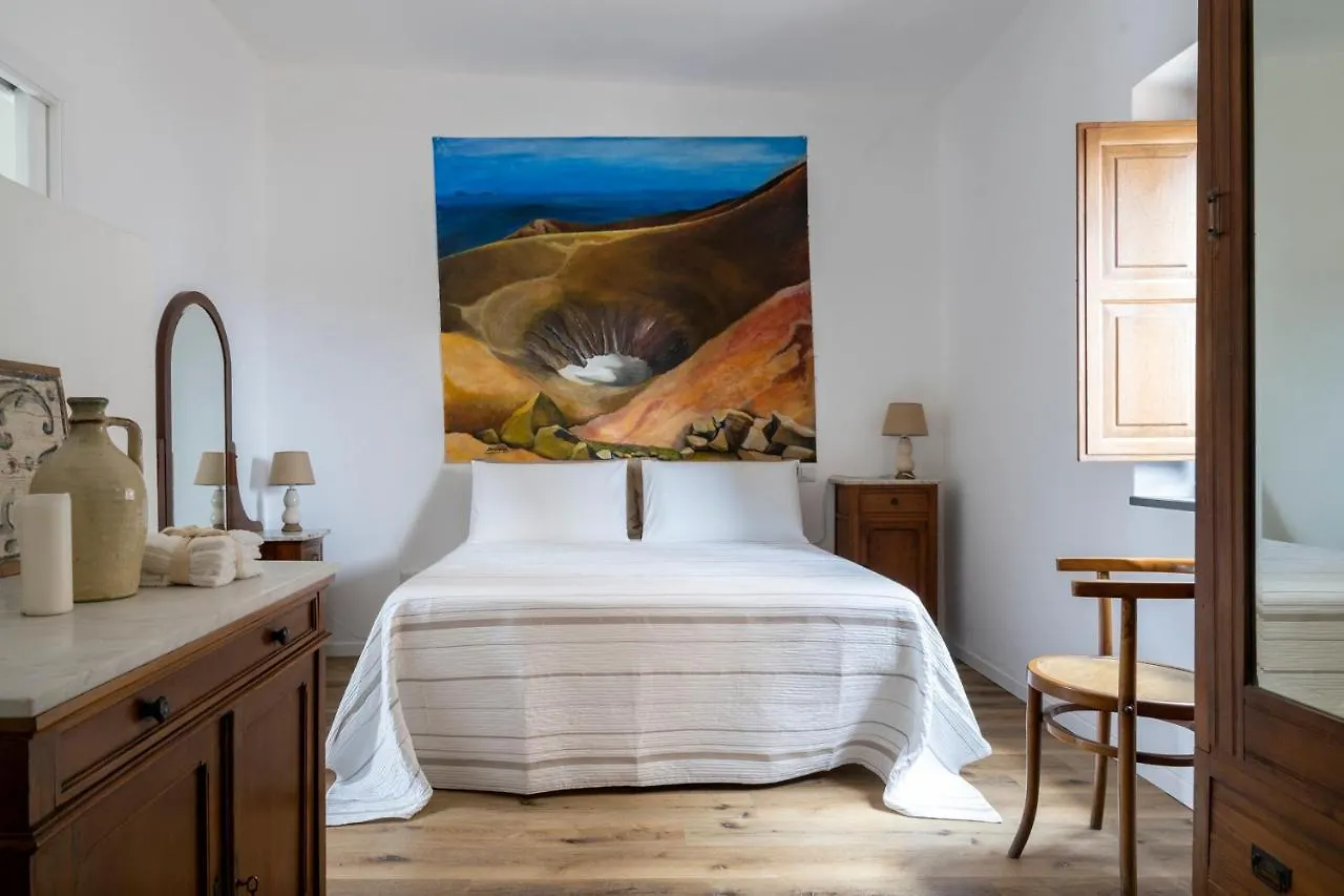 Konukevi Iancura - B&B Di Design A Salina Santa Marina Salina