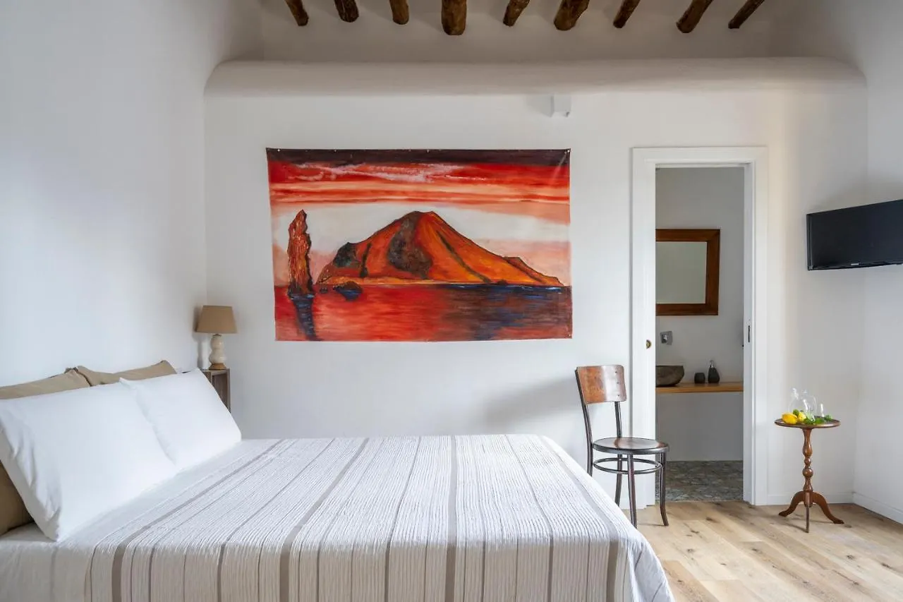 Iancura - B&B di design a Salina Santa Marina Salina Italia