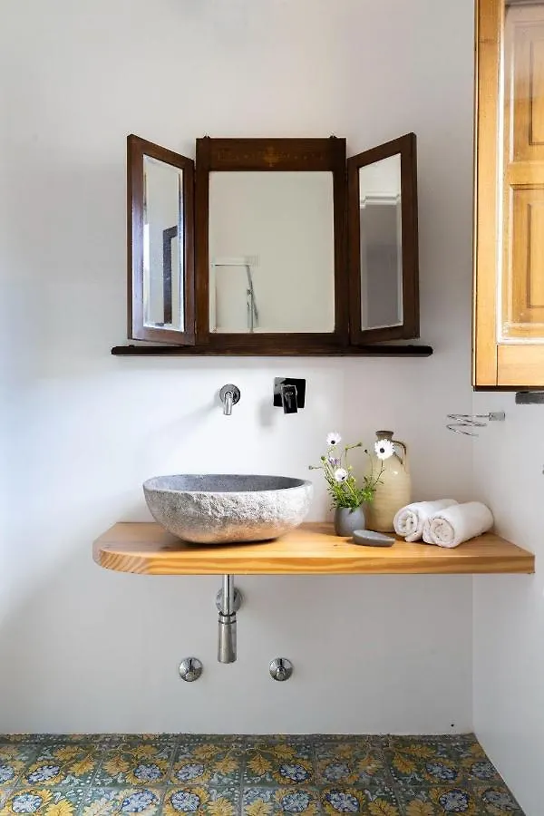 Iancura - B&B di design a Salina Santa Marina Salina Italia
