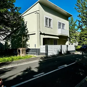 https://villa-life.it-lombardy.com